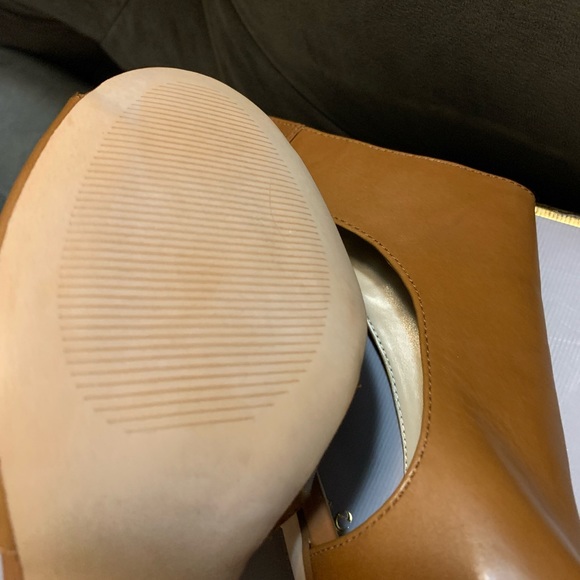 Louise et Cie Peep Toe Heels - Picture 7 of 10